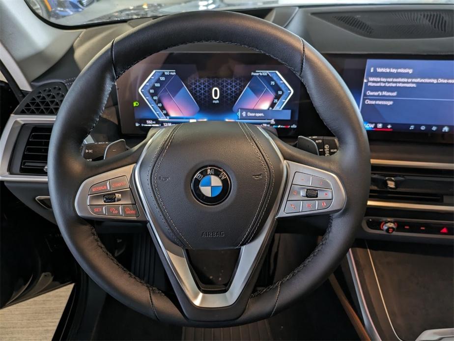 new 2025 BMW X7 car