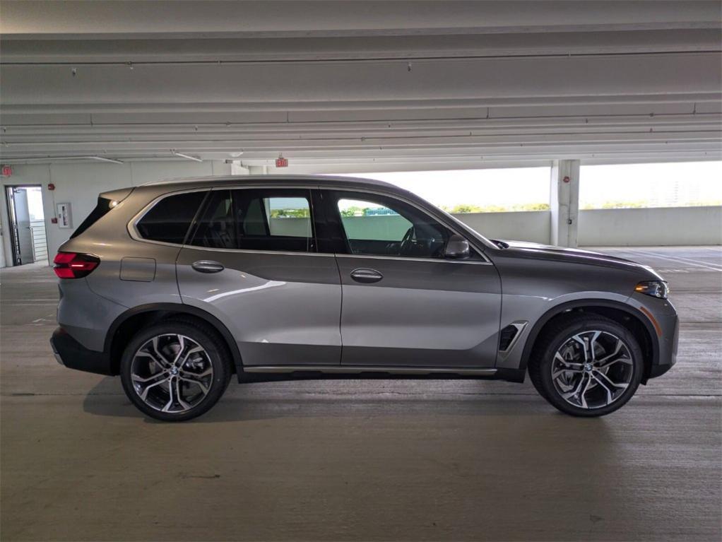 new 2025 BMW X5 car