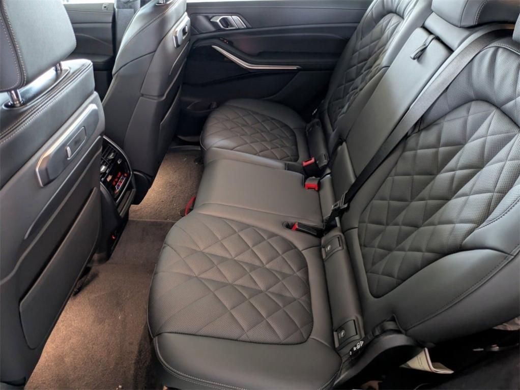 new 2026 BMW X7 car