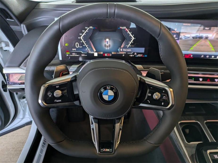 new 2025 BMW 740 car