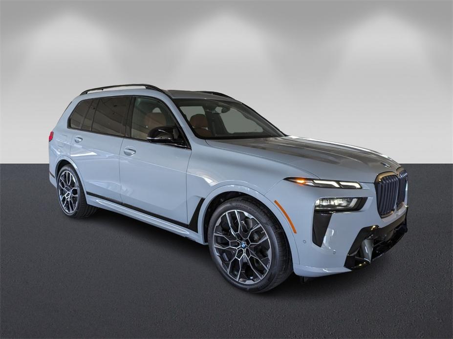 new 2025 BMW X7 car