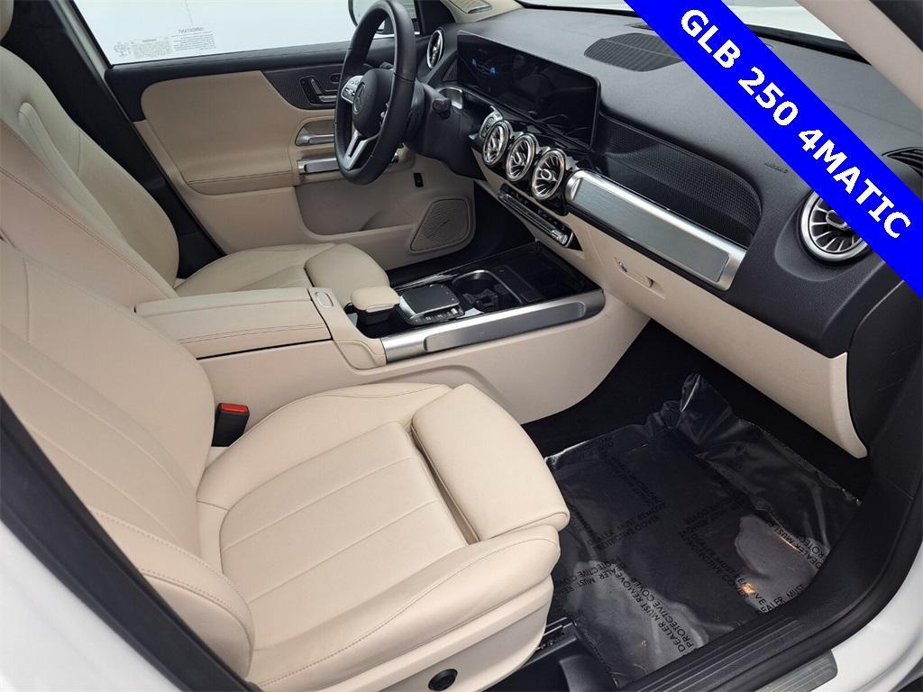 used 2021 Mercedes-Benz GLB 250 car, priced at $27,495
