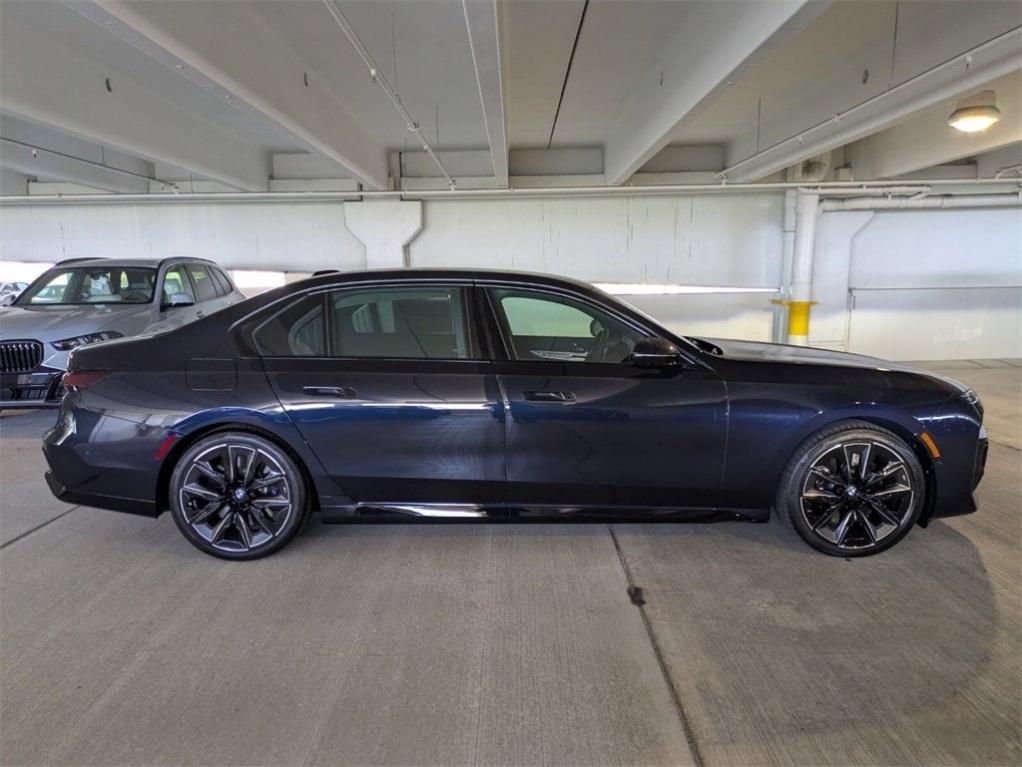 new 2025 BMW 760 car