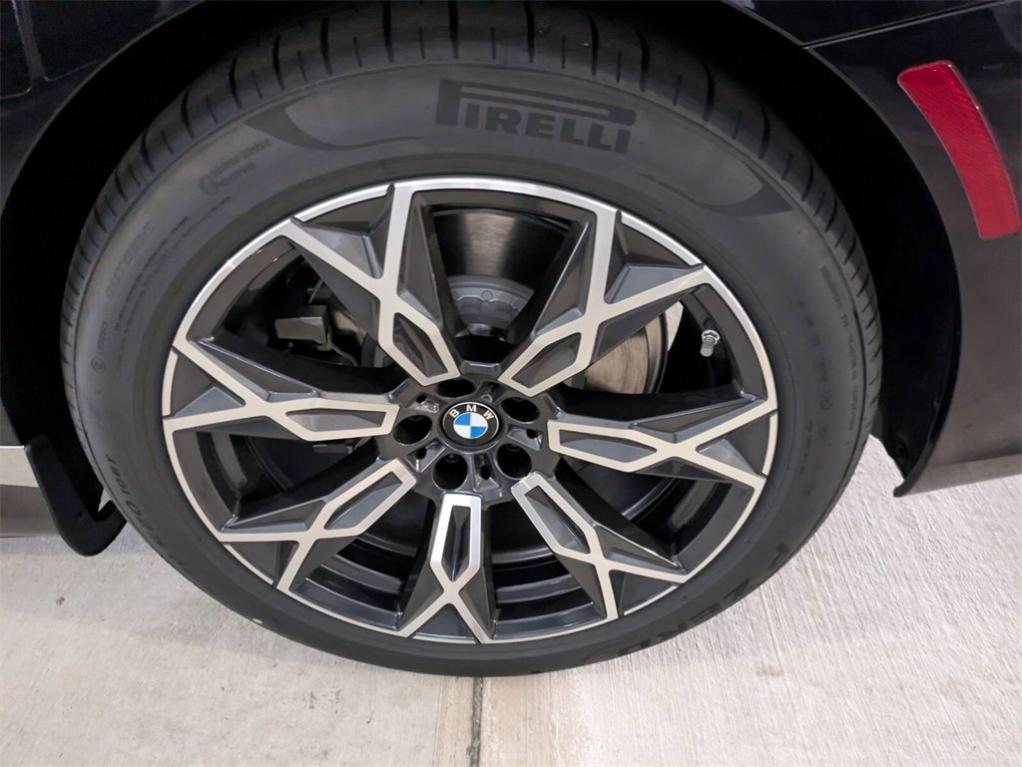 new 2025 BMW i7 car