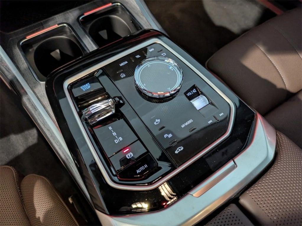 new 2025 BMW i7 car