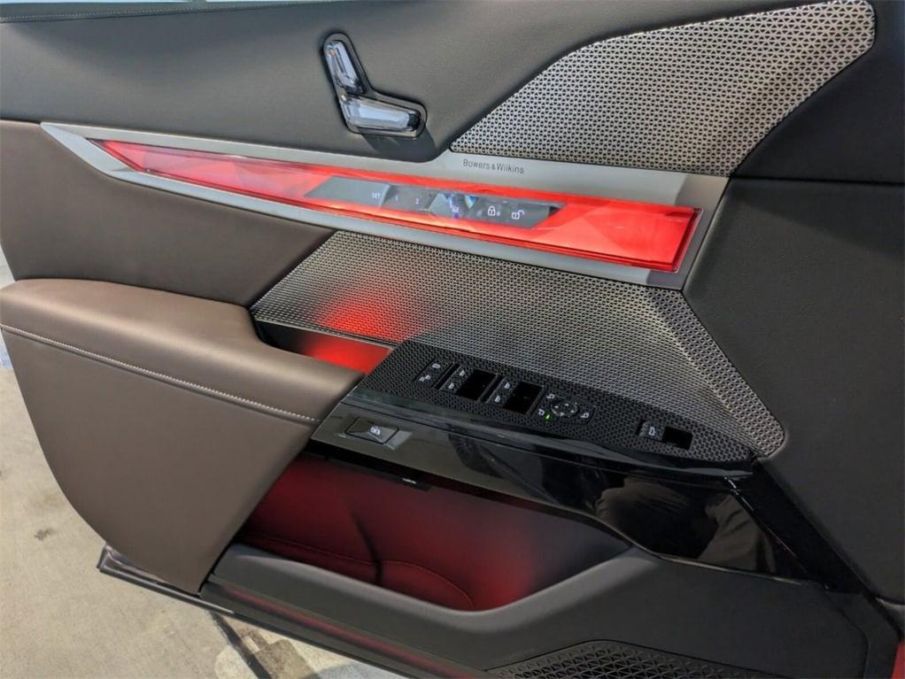 new 2025 BMW i7 car