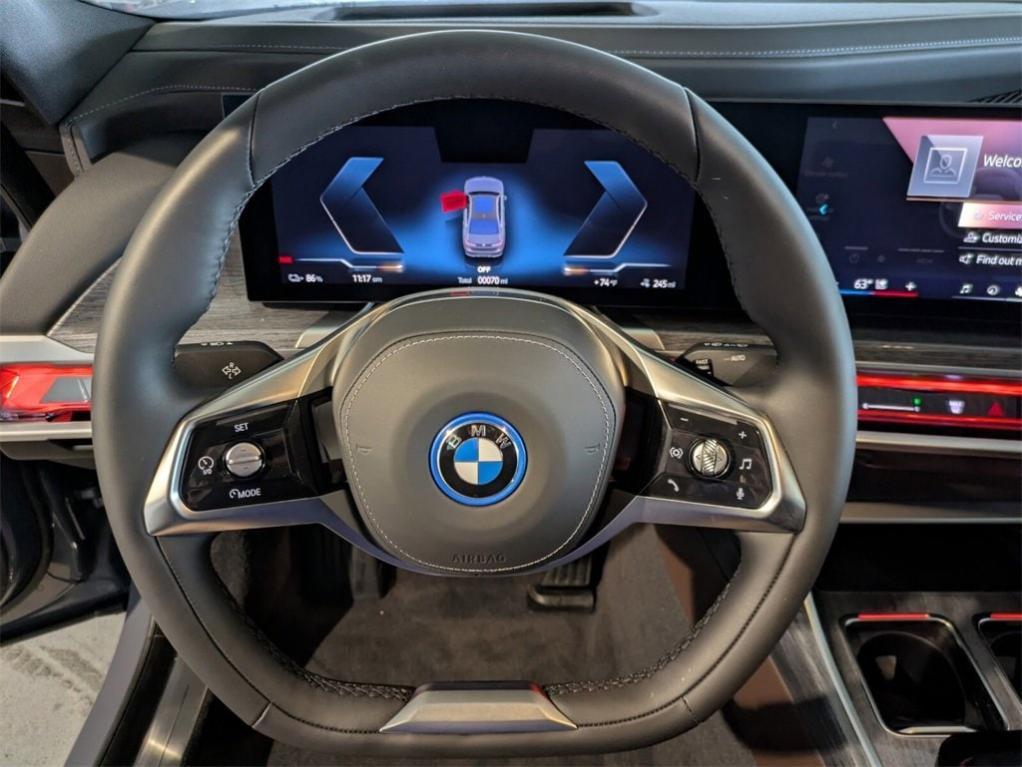 new 2025 BMW i7 car