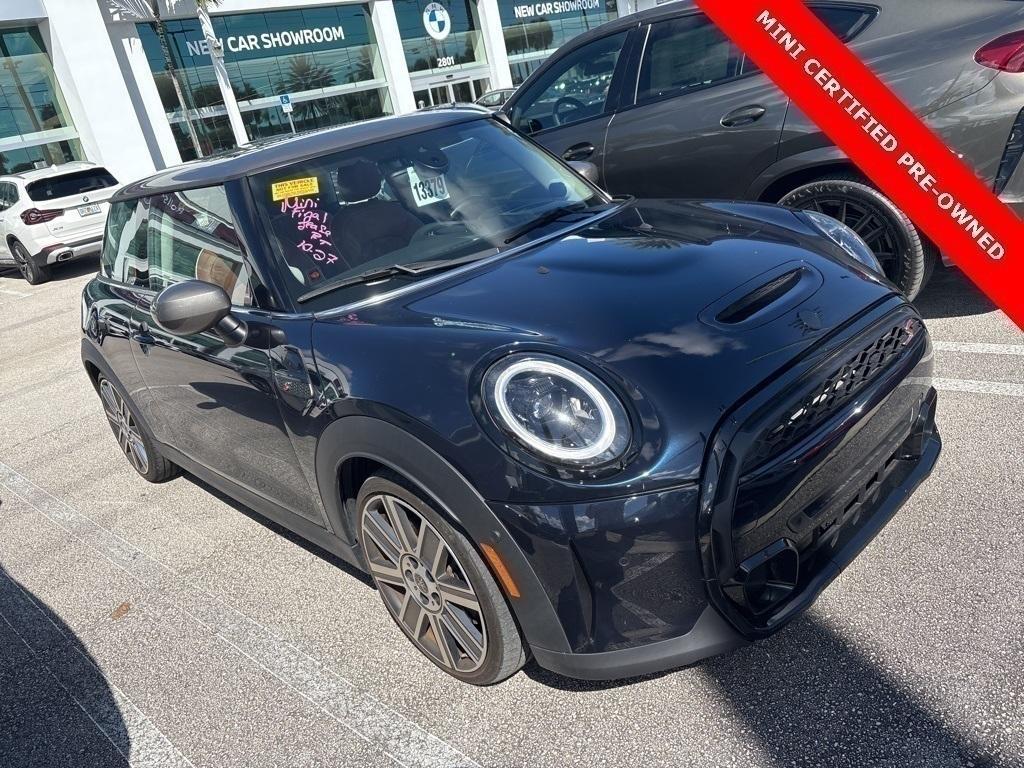 used 2023 MINI Hardtop car, priced at $29,995