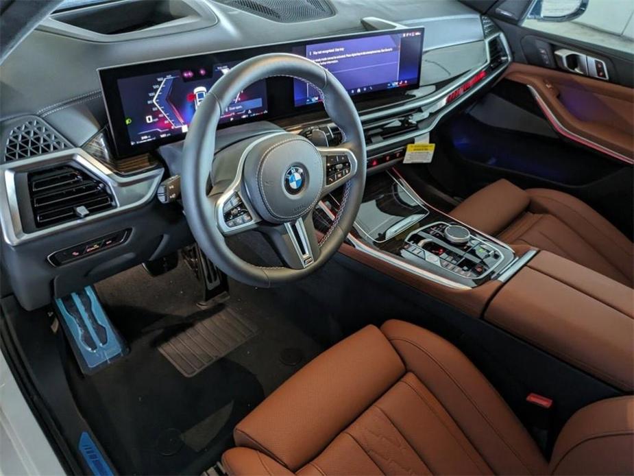 new 2025 BMW X7 car