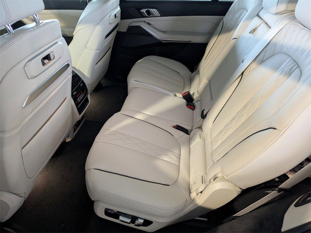 new 2026 BMW X7 car
