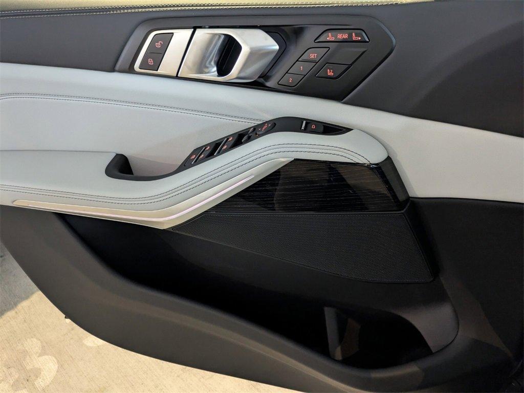 new 2026 BMW X7 car