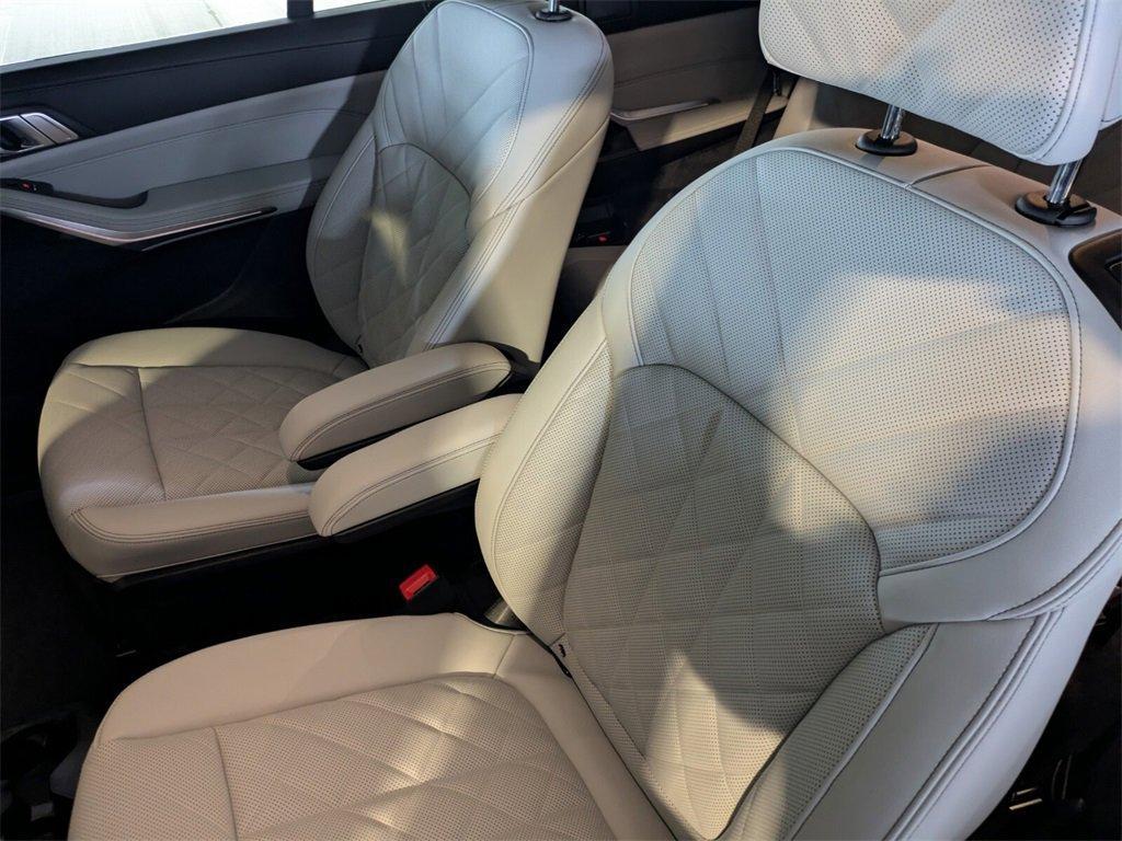 new 2026 BMW X7 car