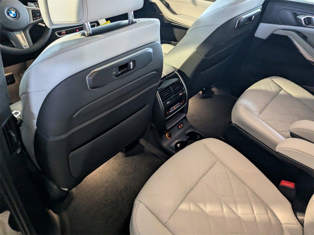 new 2026 BMW X7 car