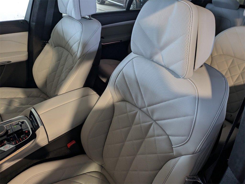 new 2026 BMW X7 car