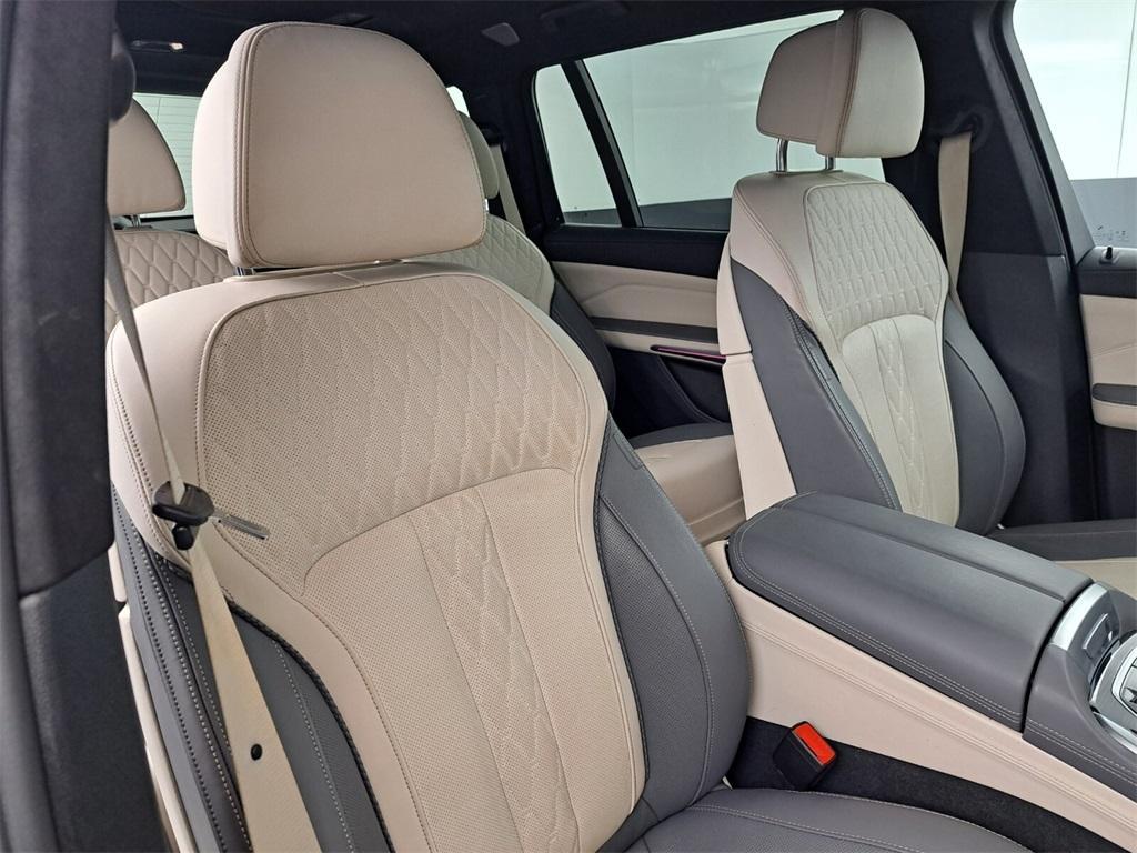 used 2023 BMW X7 car, priced at $88,000
