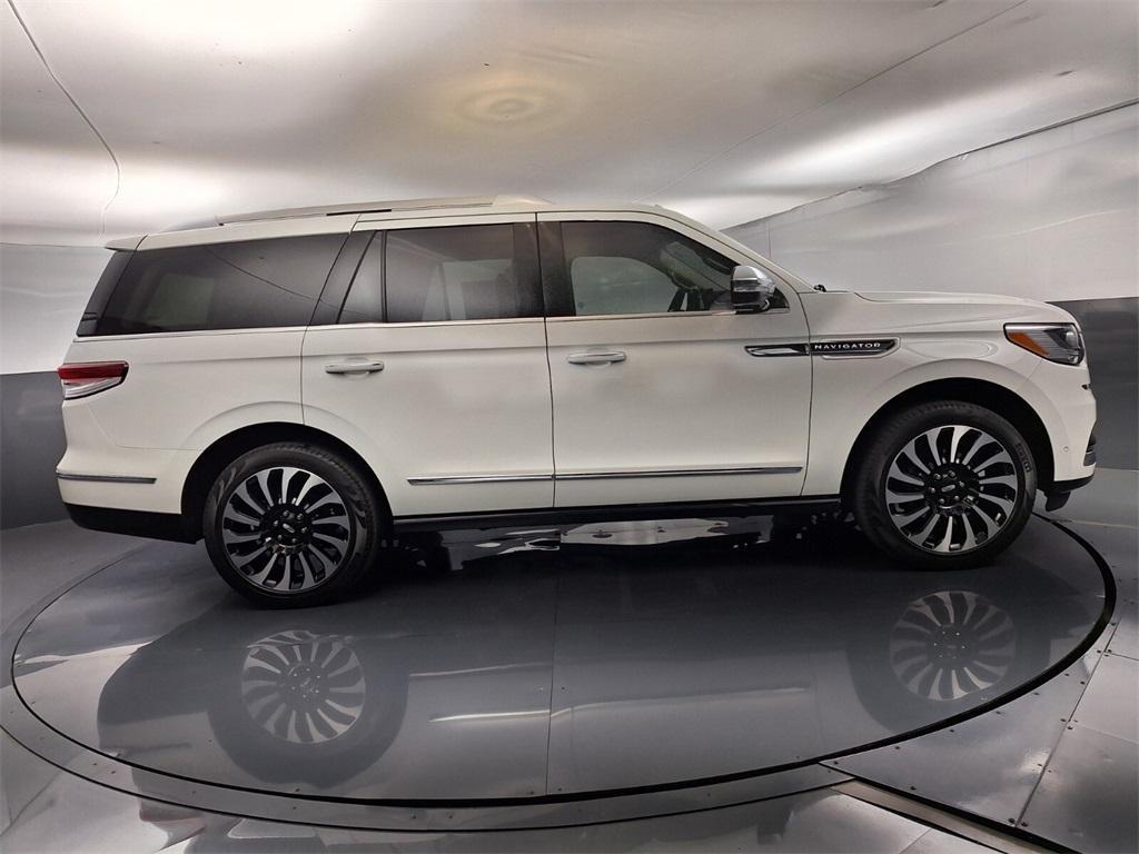 used 2024 Lincoln Navigator car, priced at $96,995