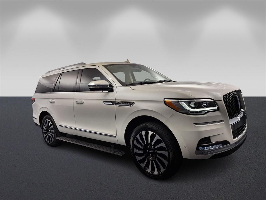 used 2024 Lincoln Navigator car, priced at $96,995