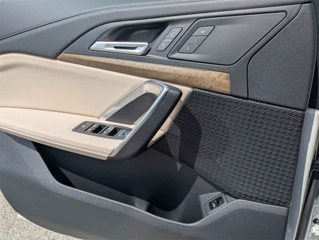 new 2025 BMW X1 car