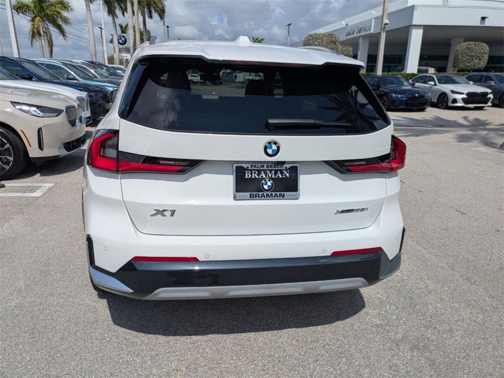 new 2025 BMW X1 car
