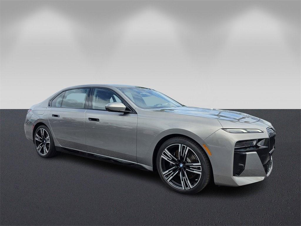 new 2025 BMW 760 car