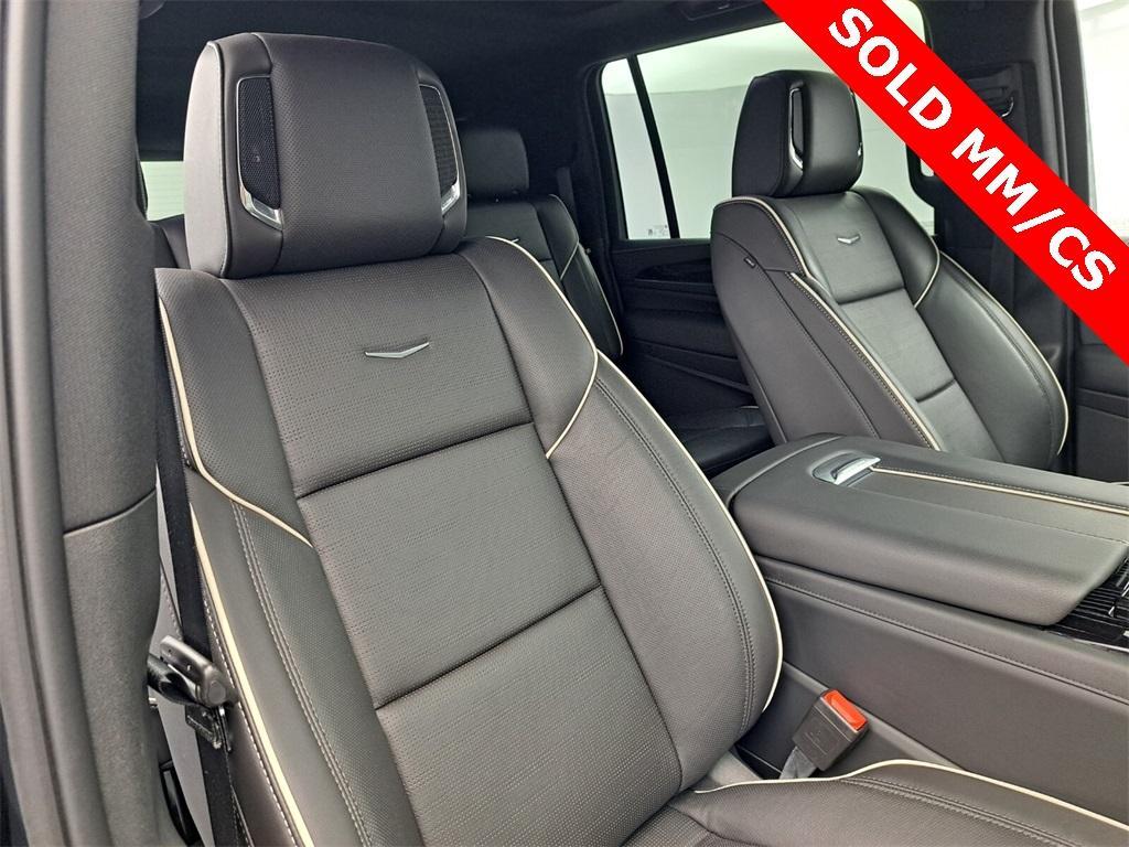used 2022 Cadillac Escalade ESV car, priced at $77,995