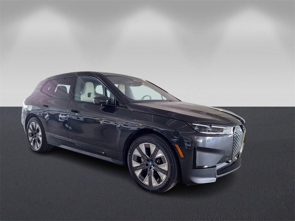 new 2025 BMW iX car