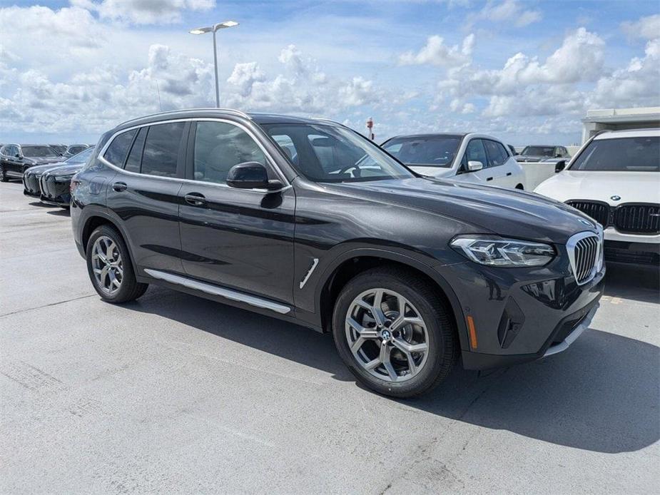 new 2024 BMW X3 car