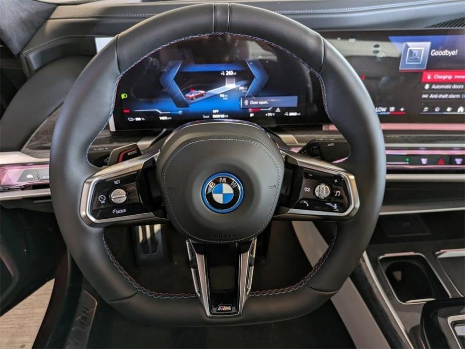 new 2024 BMW i7 car