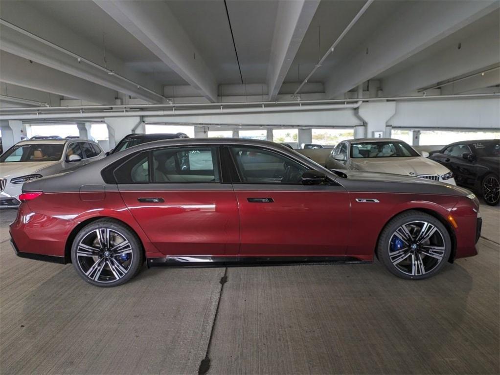 new 2024 BMW i7 car