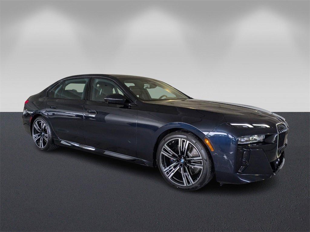 new 2025 BMW 760 car