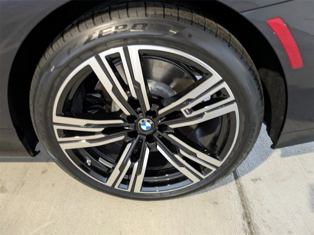 new 2025 BMW 760 car