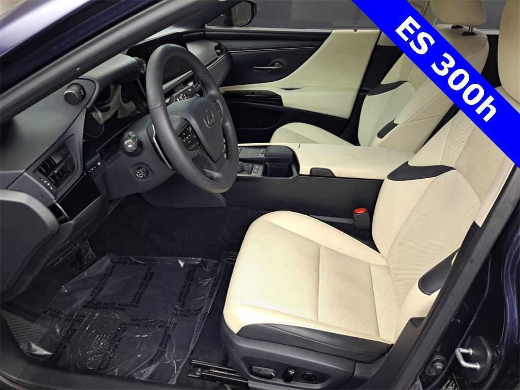used 2022 Lexus ES 300h car, priced at $35,995