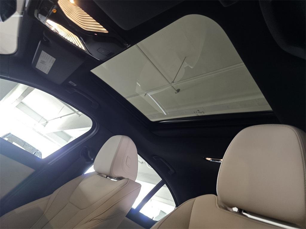 new 2025 BMW 330 car