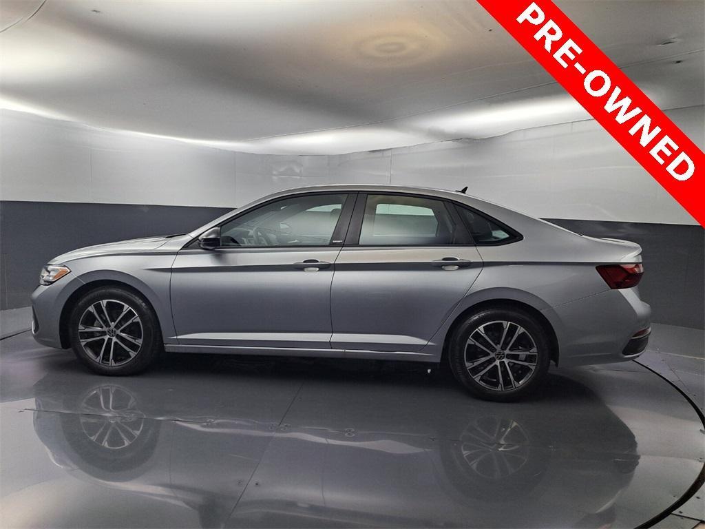 used 2024 Volkswagen Jetta car, priced at $23,995
