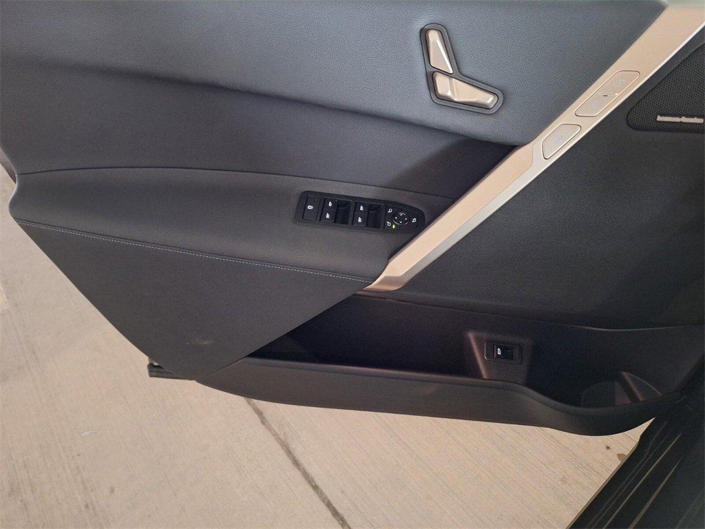 new 2025 BMW iX car