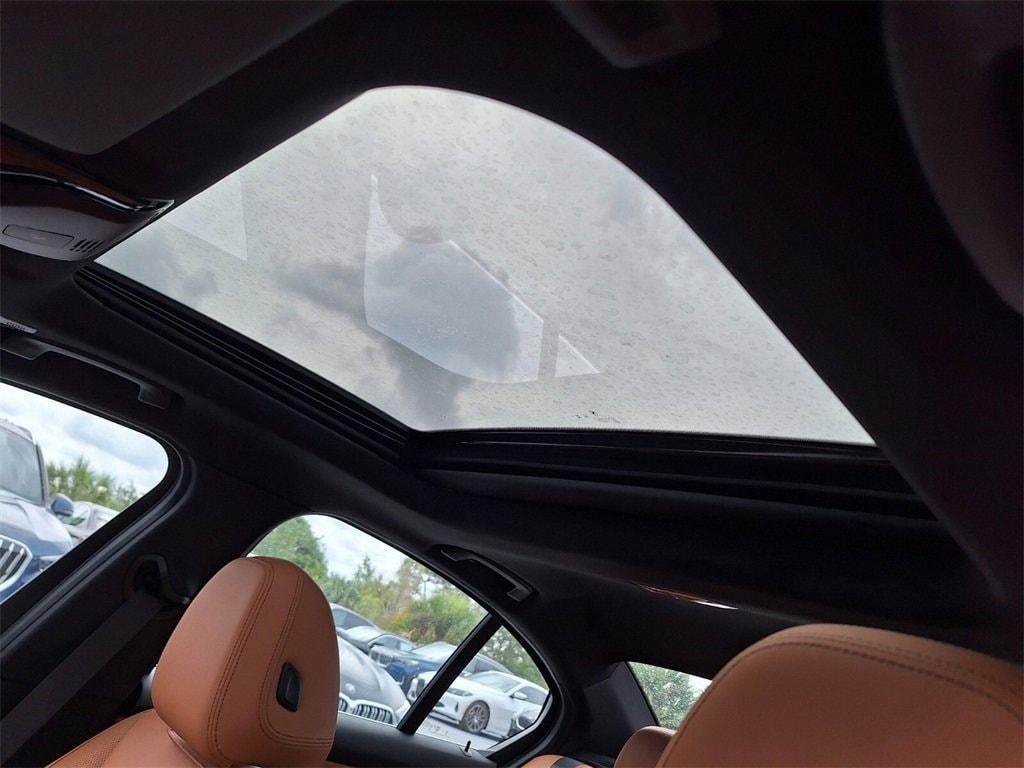 new 2025 BMW 330 car