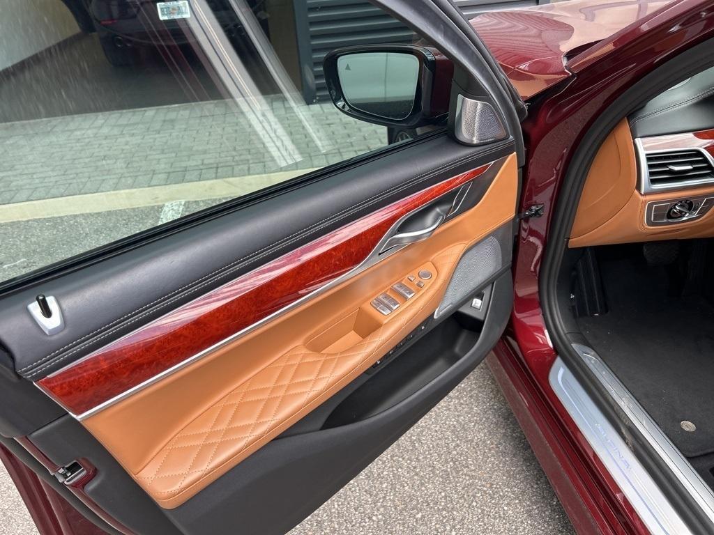 used 2022 BMW ALPINA B7 car, priced at $92,000