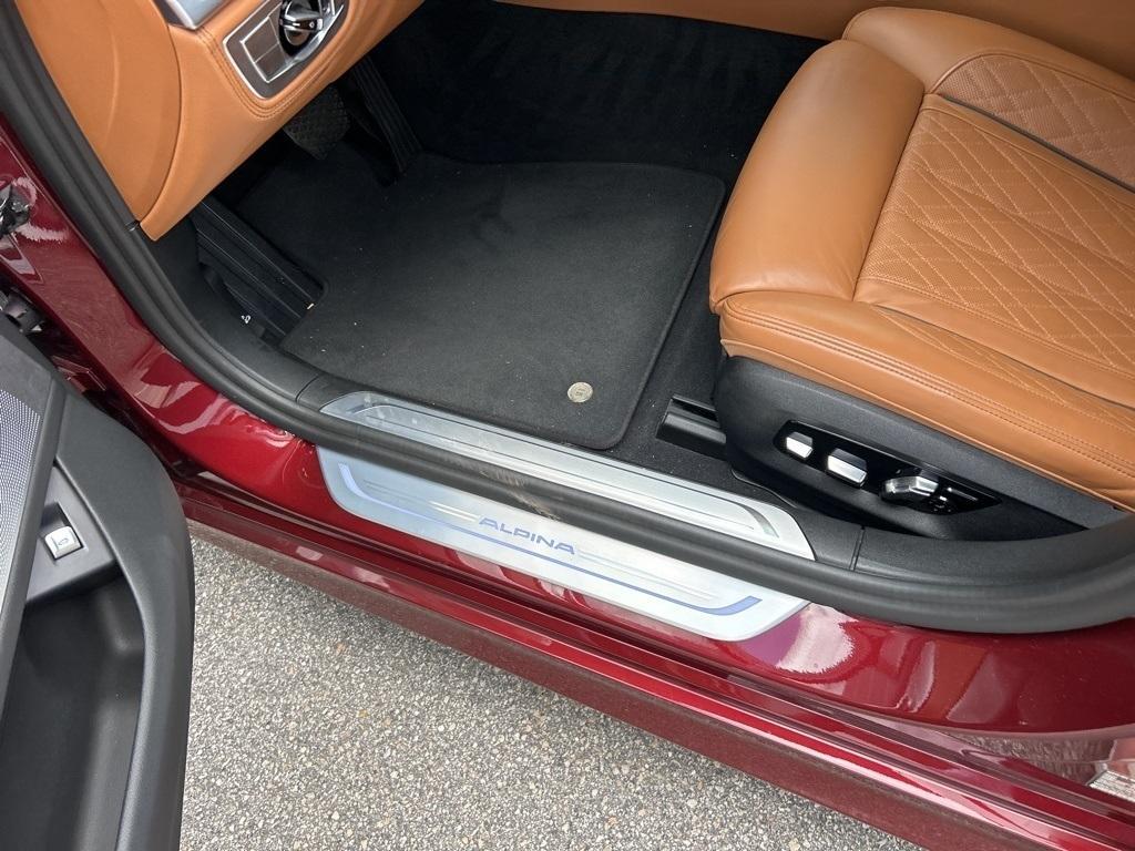 used 2022 BMW ALPINA B7 car, priced at $92,000