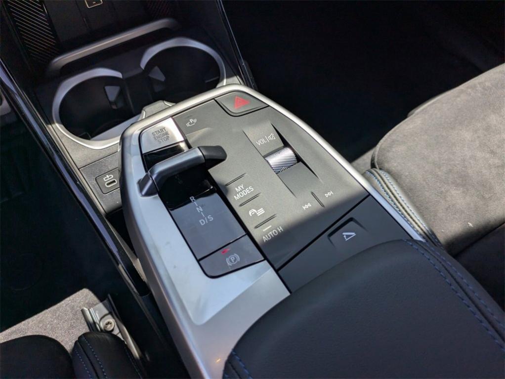 new 2025 BMW X2 car