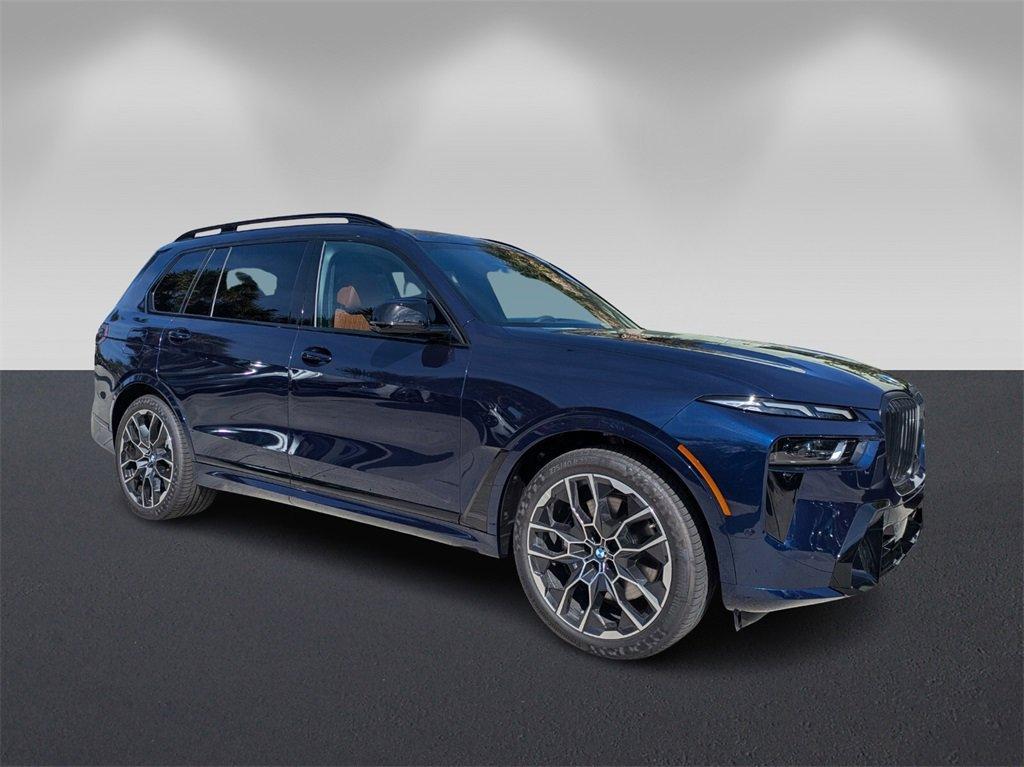 new 2025 BMW X7 car