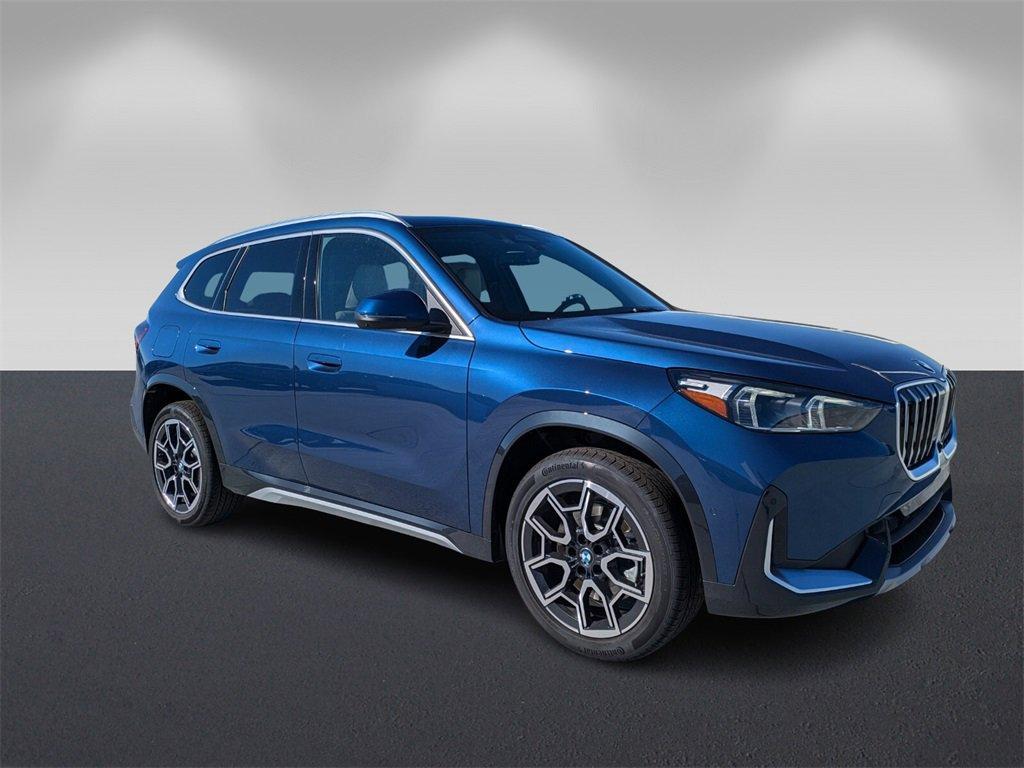 new 2025 BMW X1 car