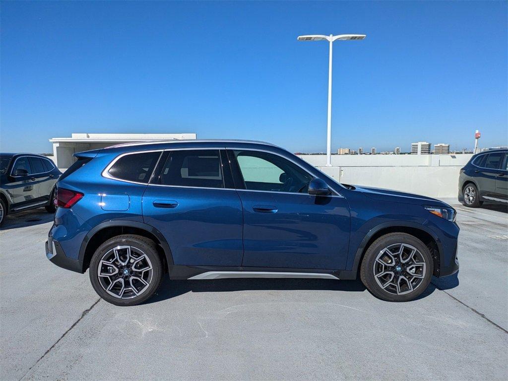 new 2025 BMW X1 car
