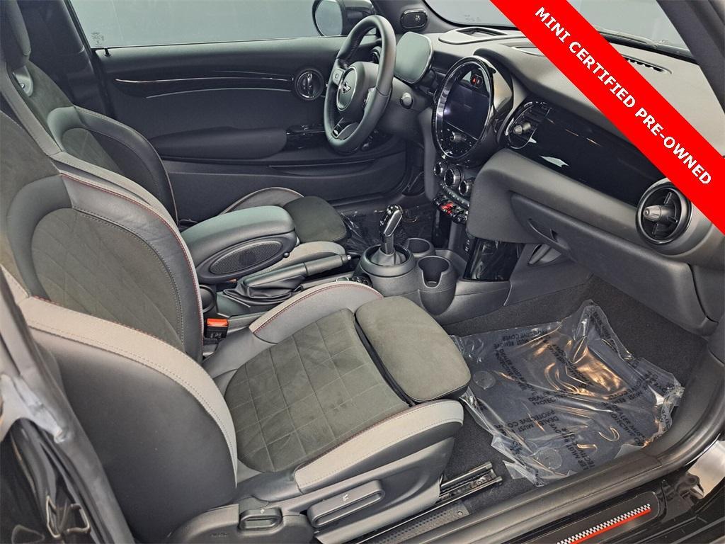 used 2022 MINI Hardtop car, priced at $30,995