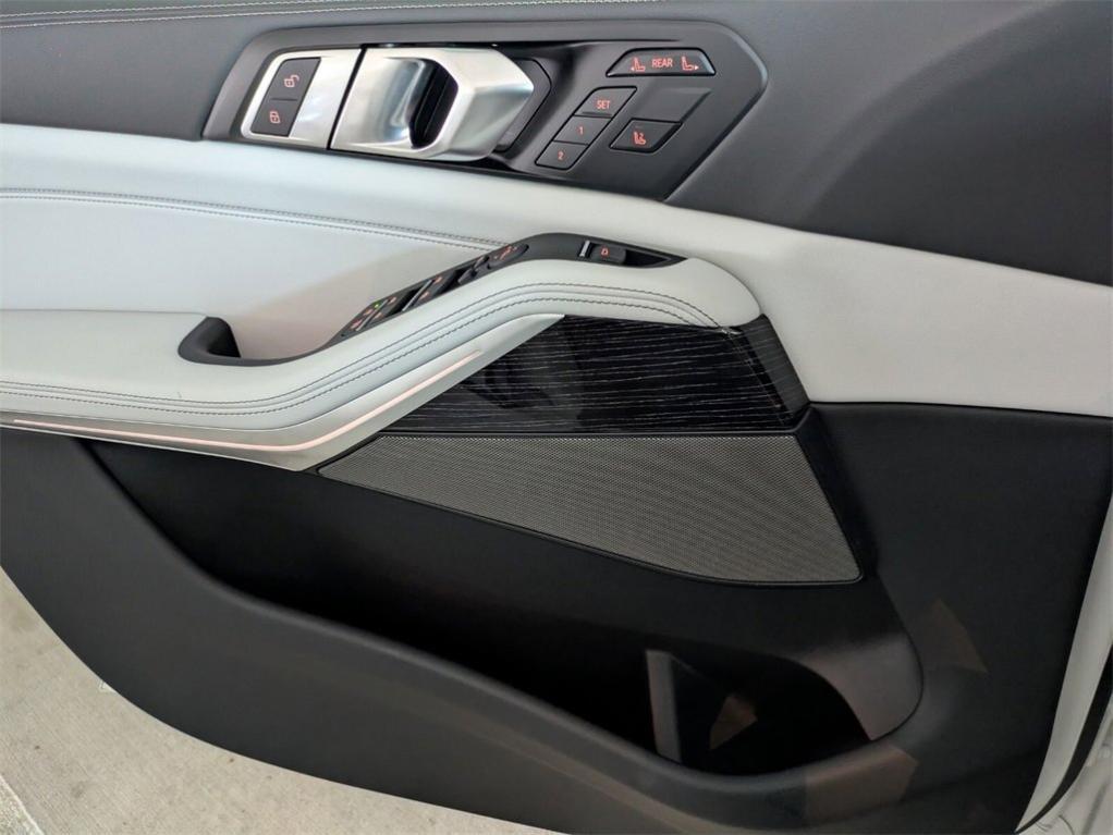 new 2026 BMW X7 car