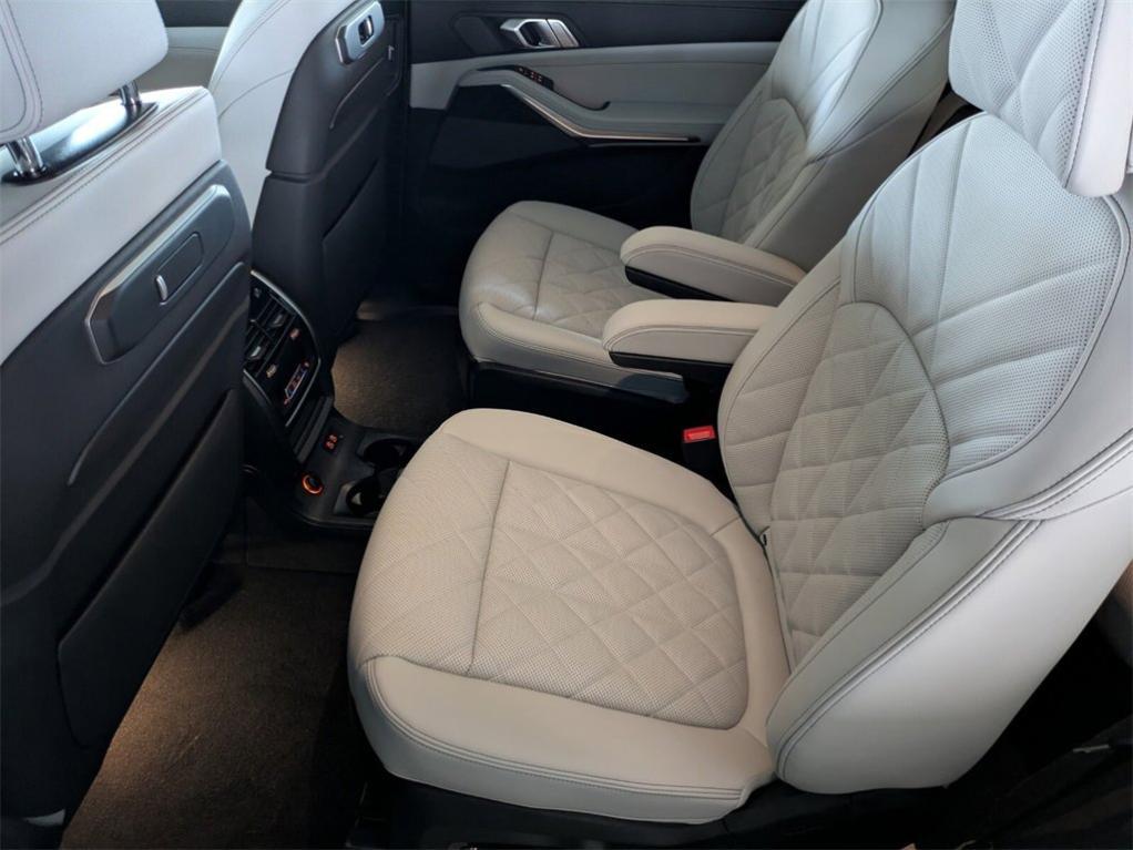 new 2026 BMW X7 car