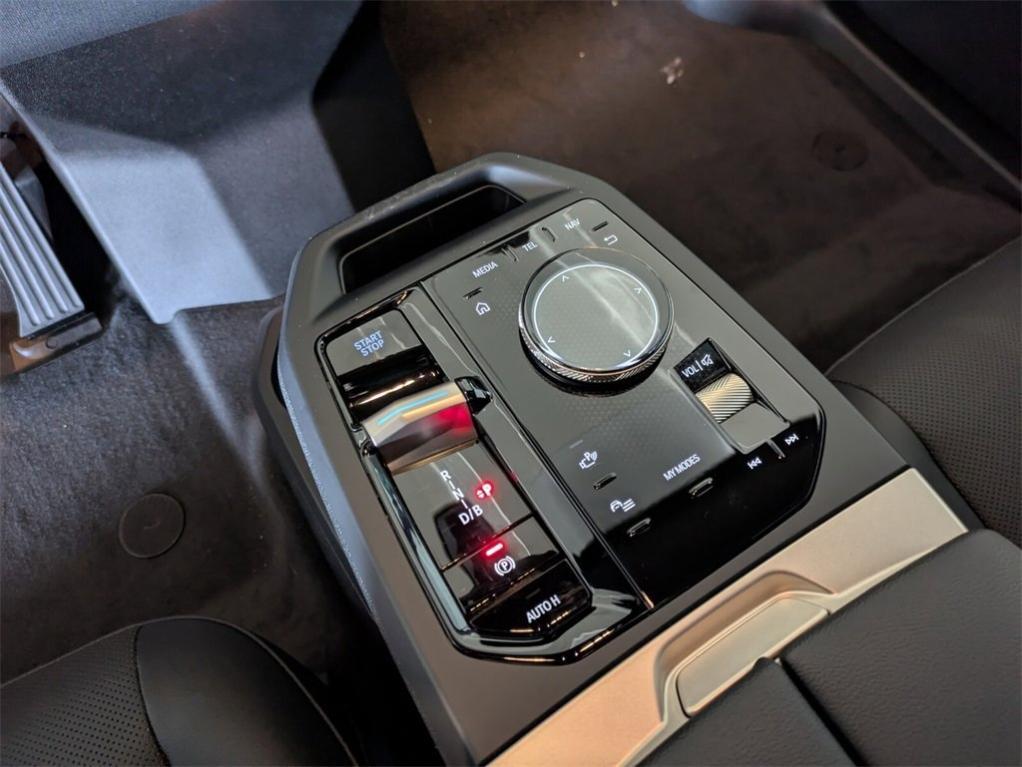 new 2025 BMW iX car