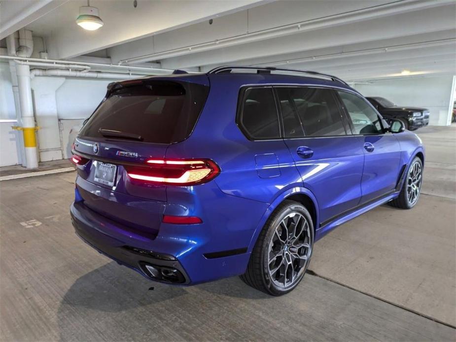 new 2025 BMW X7 car