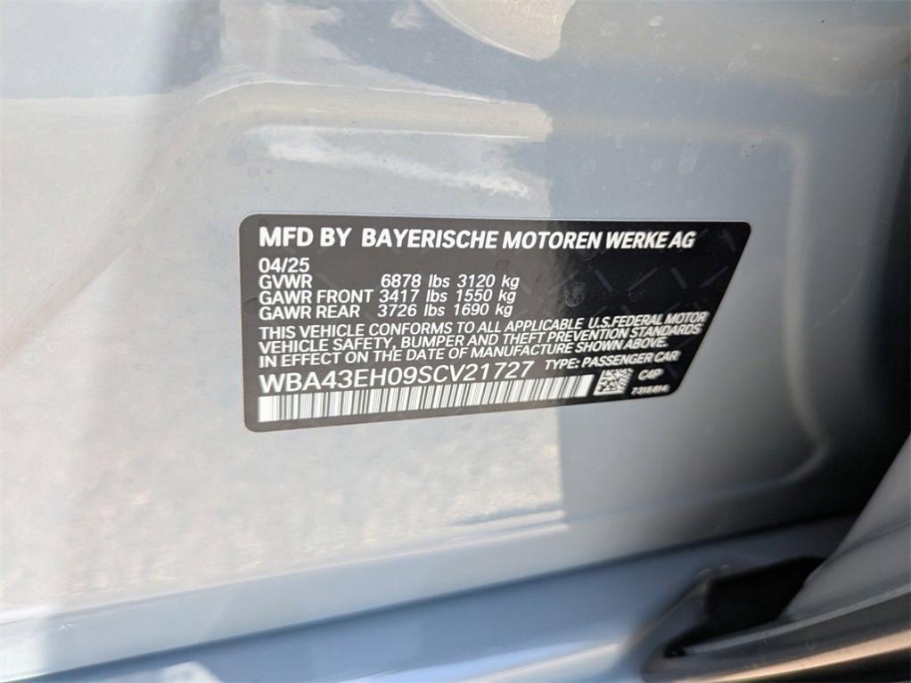 new 2025 BMW 750e car