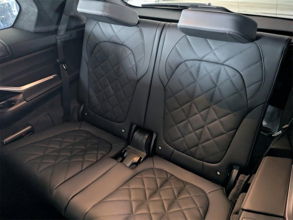 new 2026 BMW X7 car