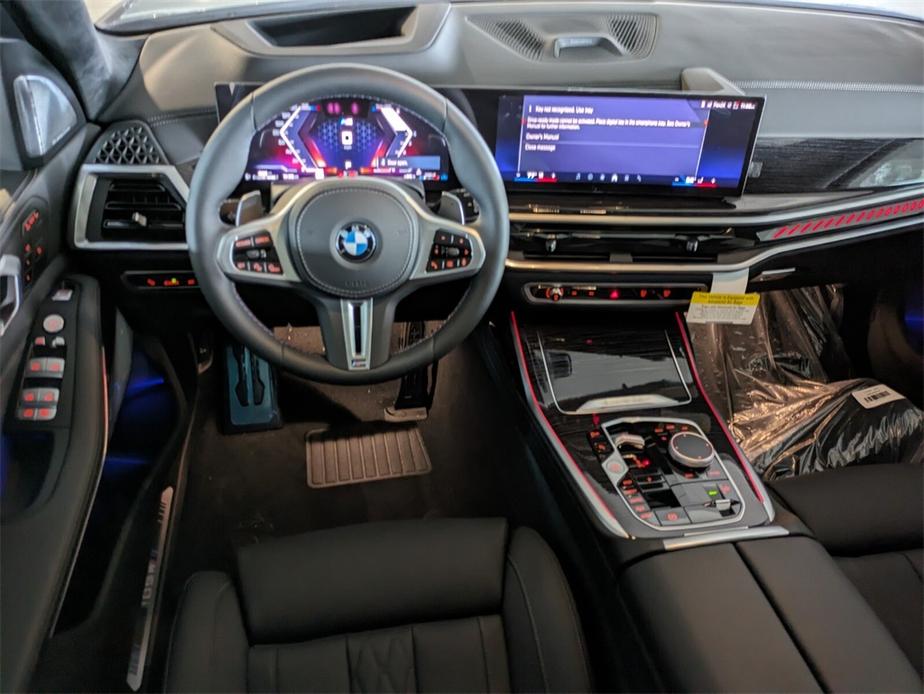 new 2025 BMW X7 car